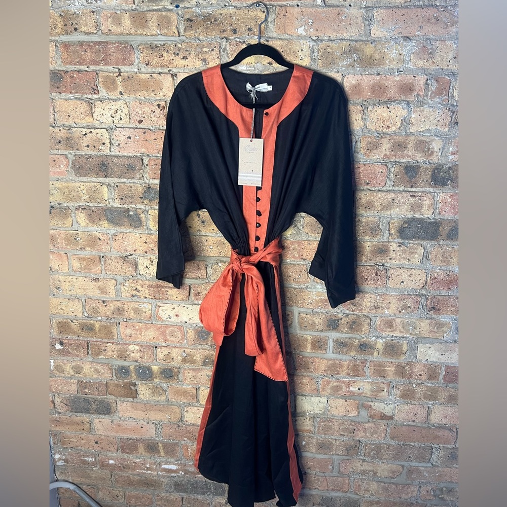 Linen long sleeve dress with tie, size S, never been worn